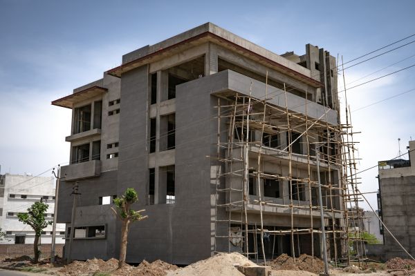 Adaptation aux normes d"accessibilité : l"influence sur les projets de rénovation immobilière et stratégies de mise en conformité