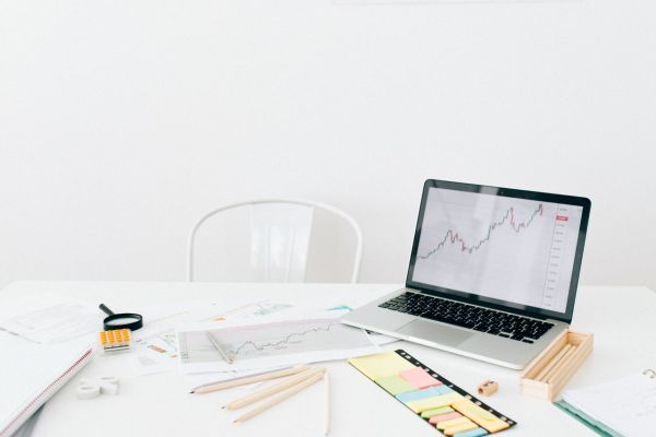 Crise financière : rôle et responsabilités des courtiers en bourse